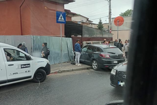  Mașină în Gard, Trafic B locat în București
