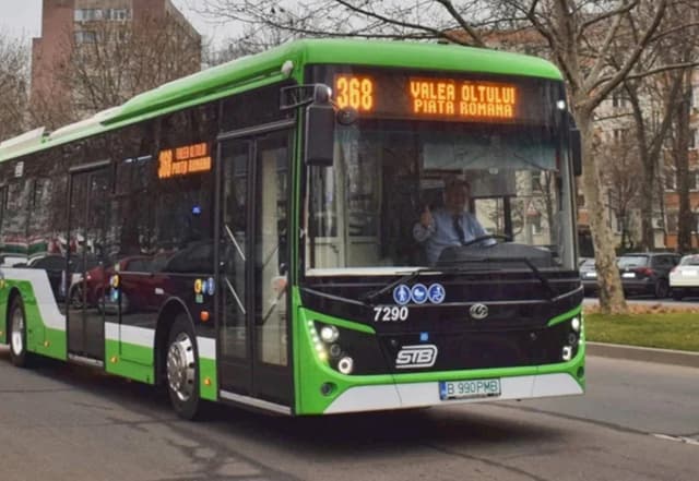 Linia 368, blocată din nou pe strada Nicolae Golescu de o parcare ilegală. STB anunță deviere temporară a traseului