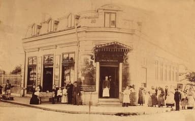 Casele negustorului Nae Petrescu din Mântuleasa, amintiri ale Bucureștiului uitat. Patrimoniu cultural cu o istorie de 150 de ani, încă vie.