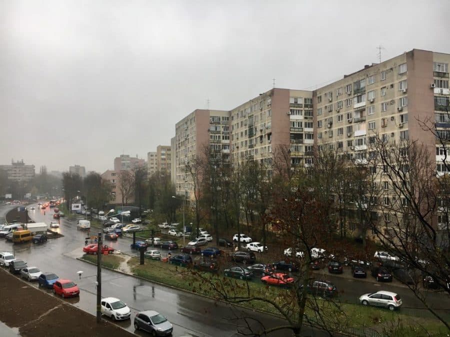  Temperaturile Cresc, Însă Instabilitatea Meteorologică Persistă cu Ploi Ocazionale și Cer Înnorat