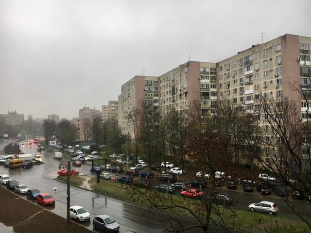  Temperaturile Cresc, Însă Instabilitatea Meteorologică Persistă cu Ploi Ocazionale și Cer Înnorat