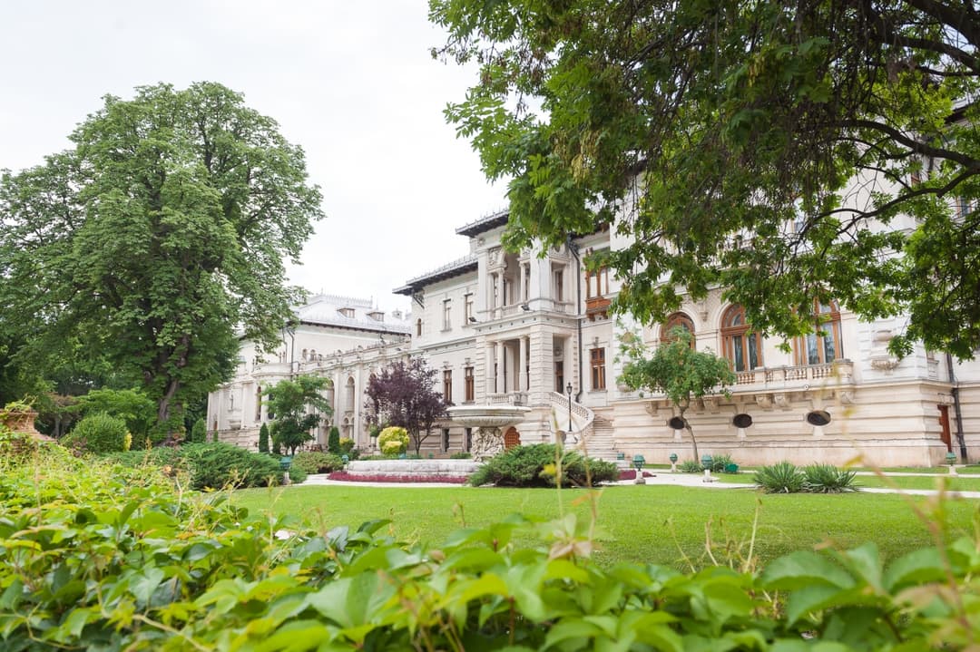 Programul Porți Deschise la Palatul Cotroceni devine permanent din iunie 2025, dar accesul va fi suspendat de Rusalii. Descoperă detalii!