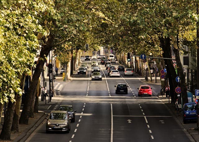  Șase Investigații Lansate de Consiliul Concurenței Vizând Majoritatea Industriei Auto Românești