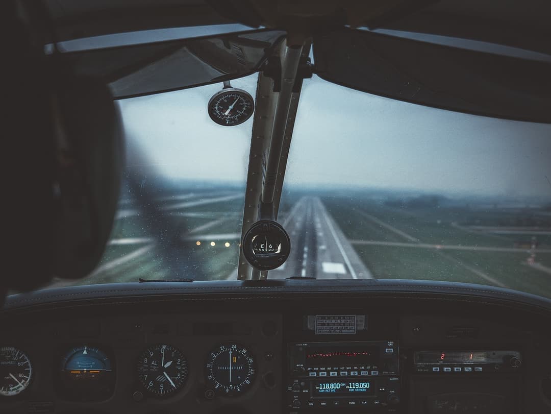  Nouă persoane eliminate înainte de decolare de pe Otopeni