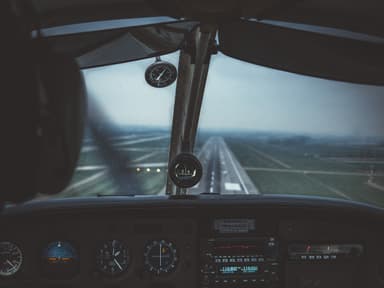  Nouă persoane eliminate înainte de decolare de pe Otopeni