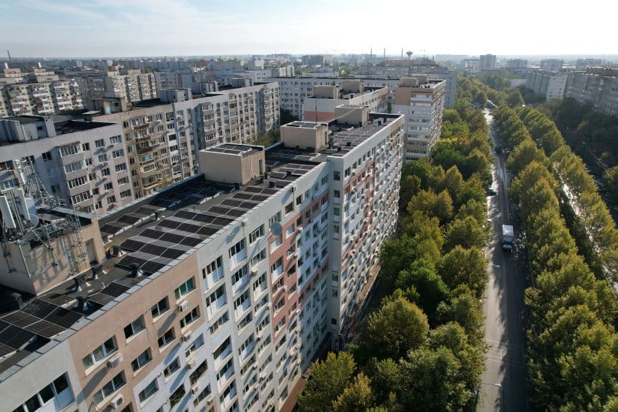 Primăria București discută susținerea chiriei familiilor evacuate pentru consolidarea imobilelor - Dezbatere în Consiliul General al Capitalei.