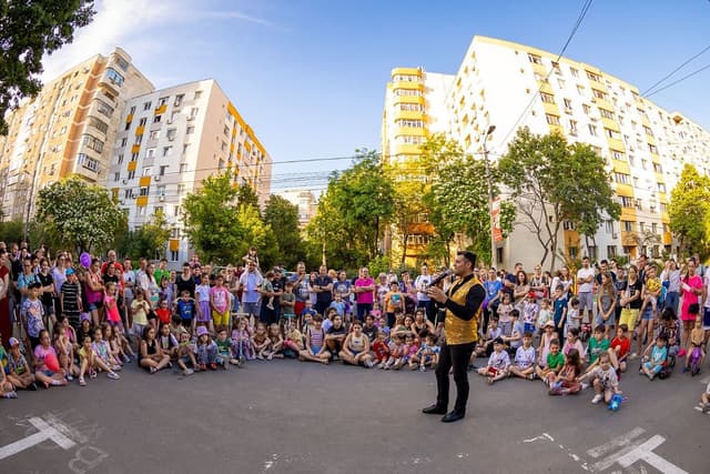  Zoo gratuit, teatru, ateliere creative și surprize la fiecare colț!