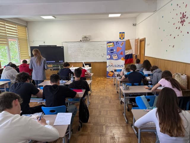  Vocația Ta! 2025 – Program de orientare școlară și vocațională pentru elevii din Capitală, lansat de PMB
Titlu rescris: Descoperă-ți Vocația în 2025: Program de Orientare Vocațională pentru Elevii Bucureșteni, Lansat de PMB!
