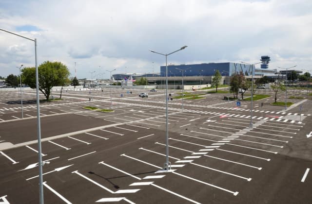 CNAB Inaugurează Noua Parcare la Aeroportul Henri Coandă și Începe Lucrările la Un Complex Supraetajat cu Peste 1.000 de Locuri