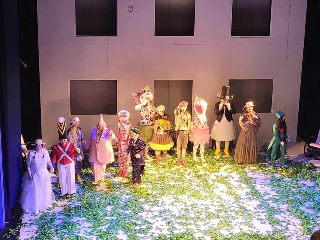 50 de elevi din Brănești fascinați de Pasărea Albastră la Teatrul Ion Creangă, cu sprijinul CJ Ilfov