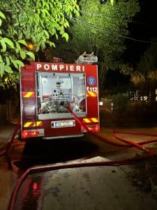 Averse și Vânt Puternic Fac Ravagii