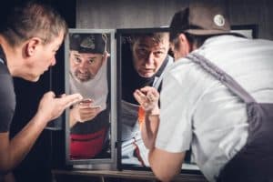  Descoperă Culisele Umanității cu Sandu Pop și Șerban Georgevici!