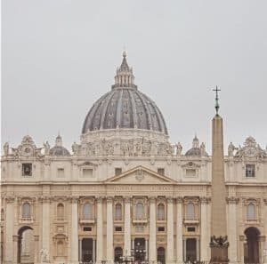  Fum Alb la Vatican - Primul Papă American, Leon al XIV-lea, Ales în Conclav!