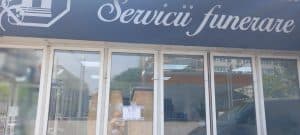 Cum trebuie păstrate și transportate corect pachetele alimentare pentru pomeni, conform reglementărilor de siguranță alimentară?