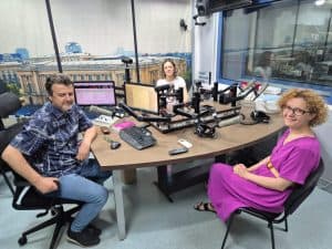 Perspective din Raportul Digital News 2025 – Se clatină încrederea în presă? Descoperiți concluziile experților!