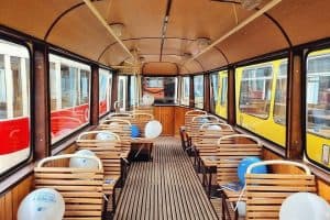  Plimbări cu tramvaiul şi activităţi creative oferite de STB - o zi magică!