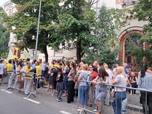 a treia zi de pichetare la Ministerul Educaţiei pentru demisia ministrului Daniel David!