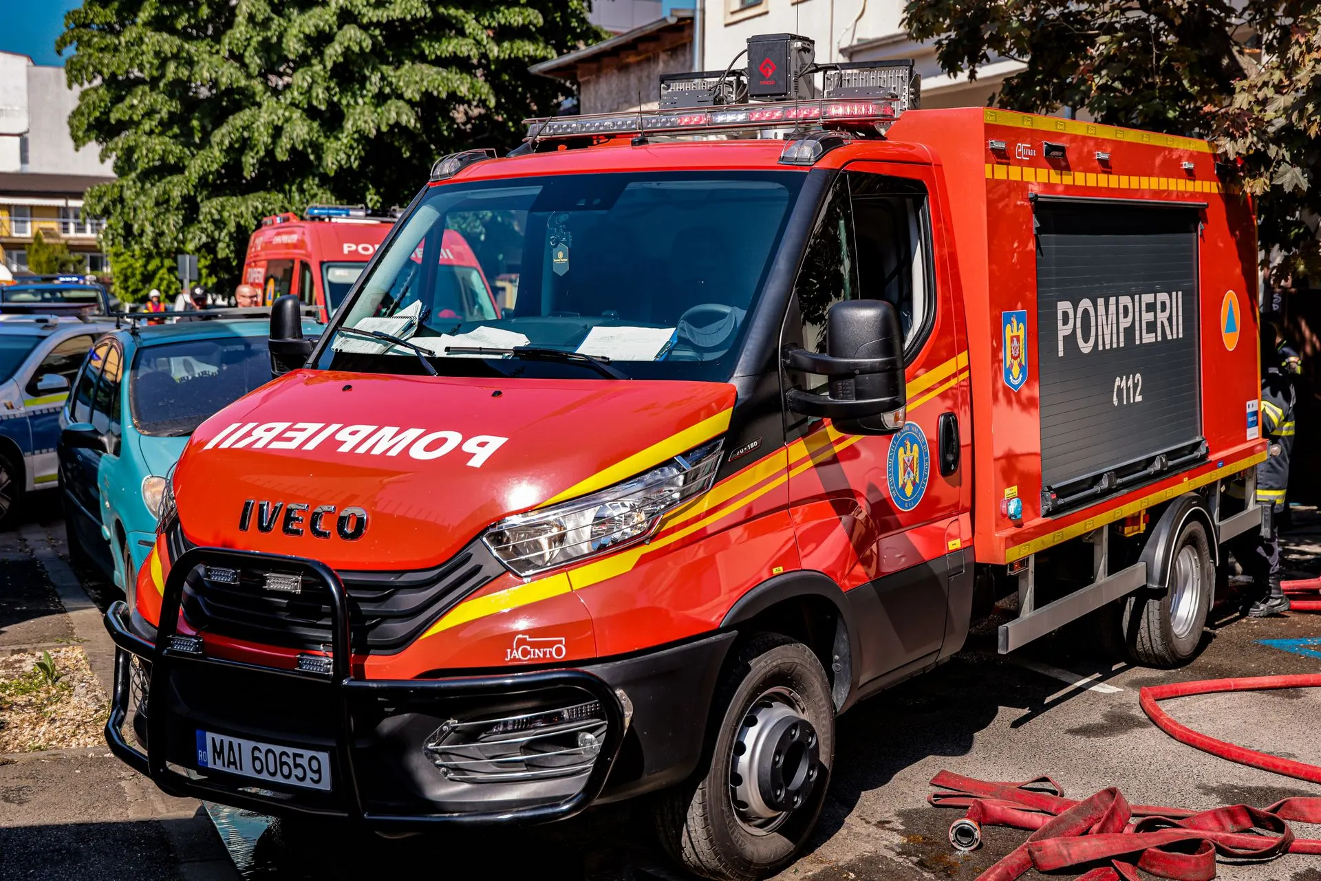 Incendiu la două containere pe strada Făgăraș, Sector 1: ~60 mp, fără victime